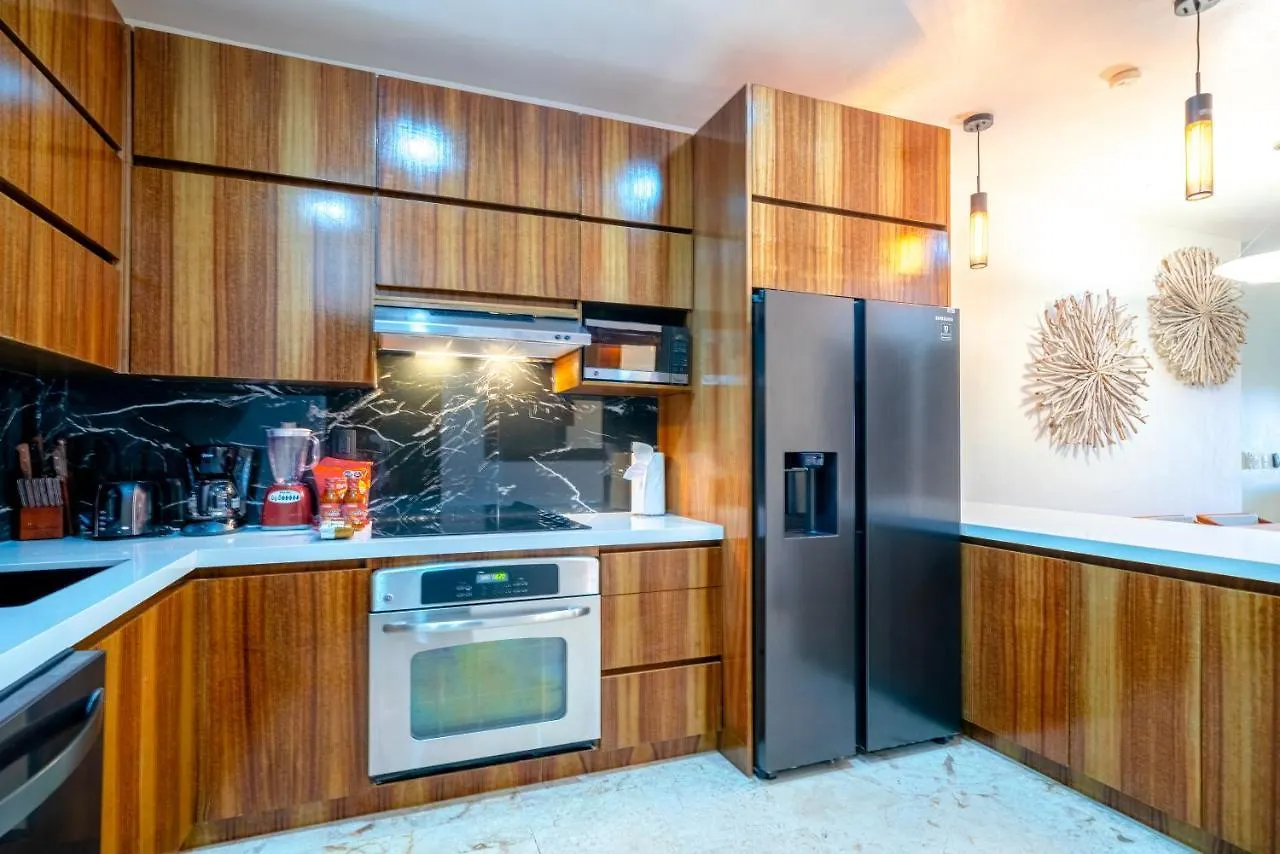 Condo Surf 405 - Luxury Oceanview Beachfront 3 Bedroom With Gym - At El Faro Condos Playa del Carmen 0*,