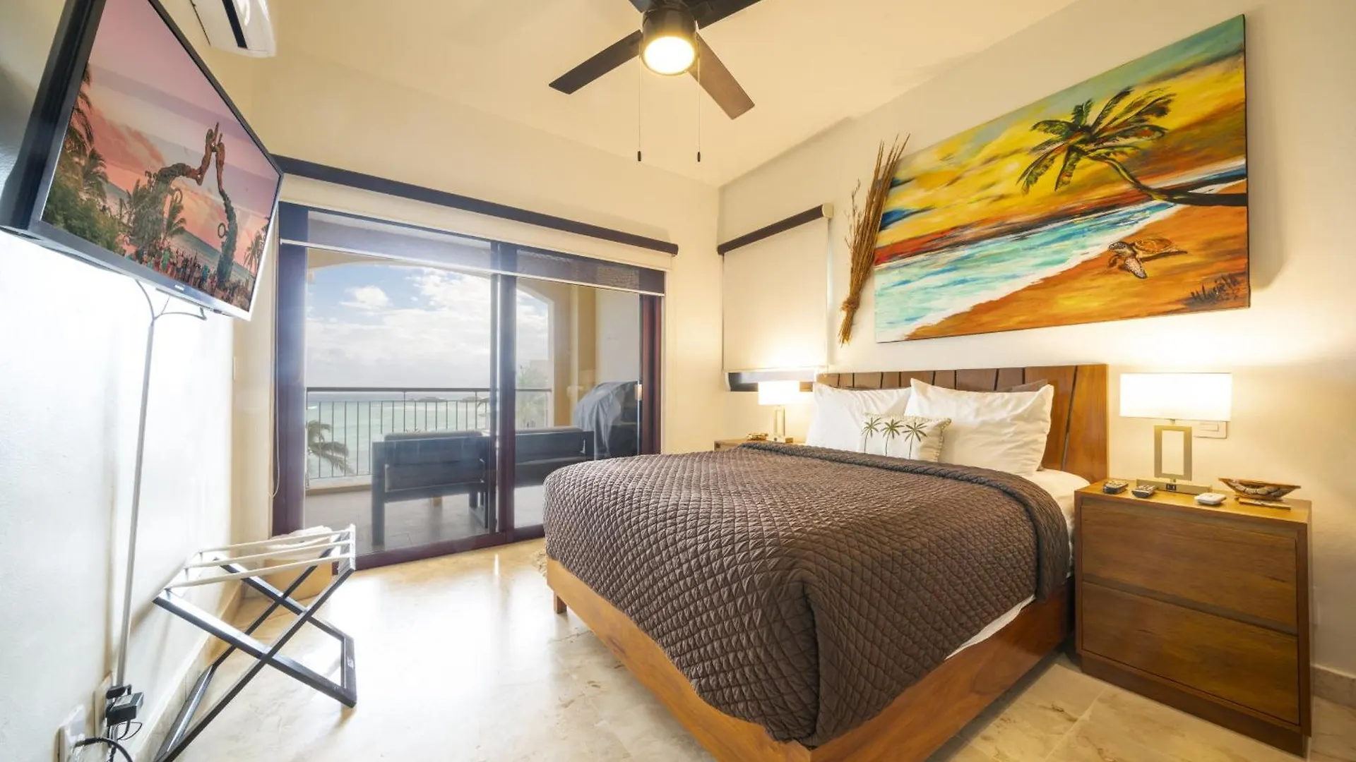 Condo Surf 405 - Luxury Oceanview Beachfront 3 Bedroom With Gym - At El Faro Condos Playa del Carmen 0*,  Mexiko