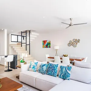 https://entire-house-3br-with-private-roof-top-deck.allrivieramayahotels.com