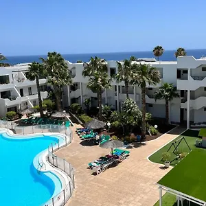 https://la-perla-ocean-lanzamar-puerto-del-carmen.in-canary-islands.com