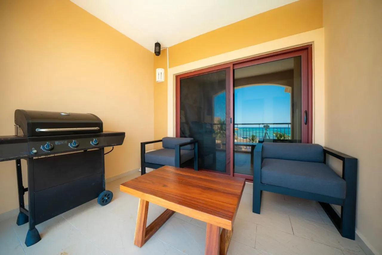 Condo Surf 405 - Luxury Oceanview Beachfront 3 Bedroom With Gym - At El Faro Condos Playa del Carmen Holiday home